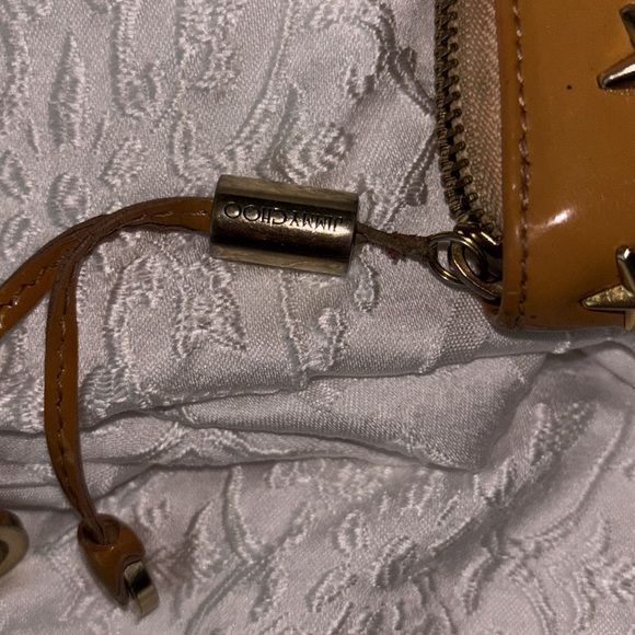 Jimmy Choo Star Studded Patent Leather Zip Wallet caramel/cognac - Picture 3 of 14